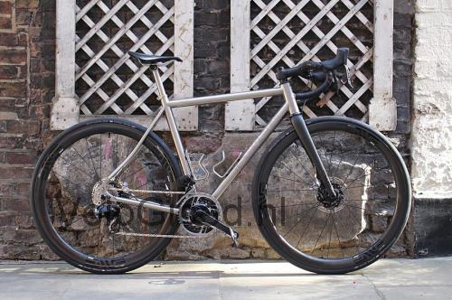 Seven Axiom SLX specificaties